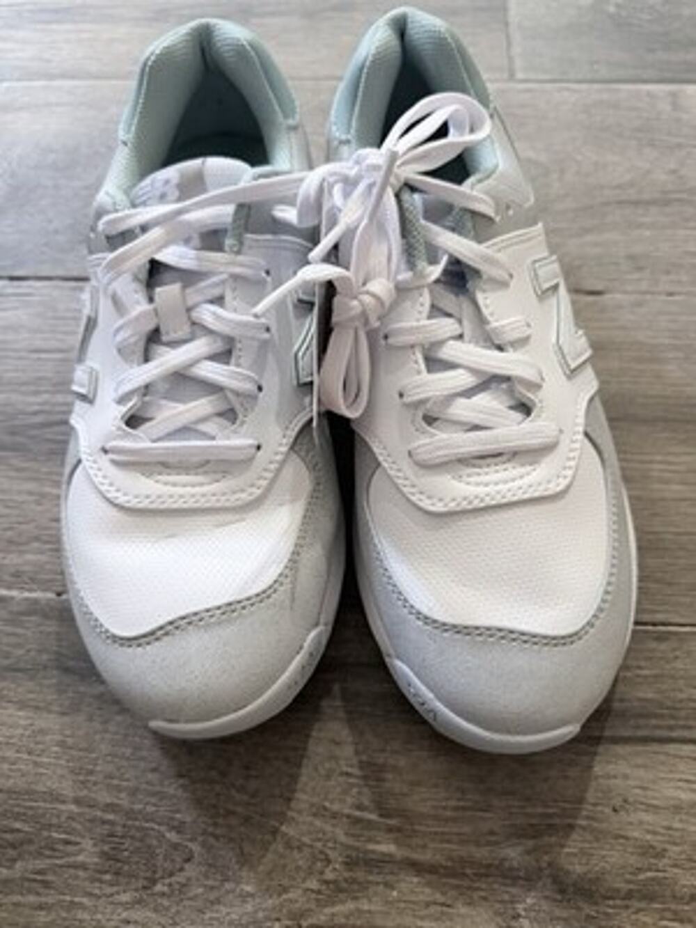 New Balance Golf Shoes Womens Size 8.5 White And Sea Foam Color Brand New
